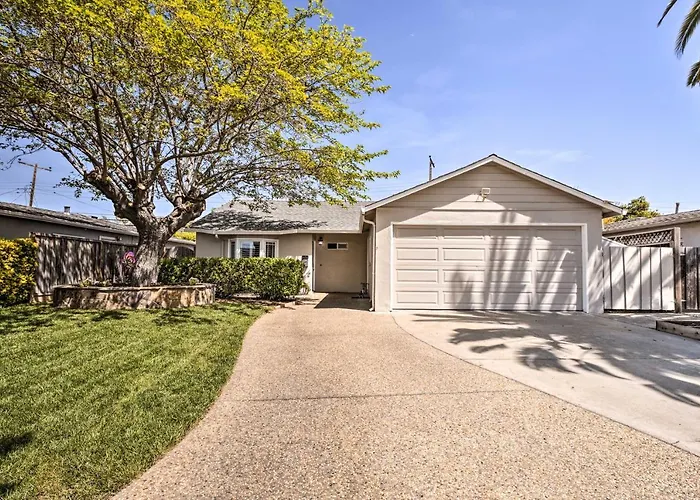 Family Home In Walkable Area Near Silicon Valley!