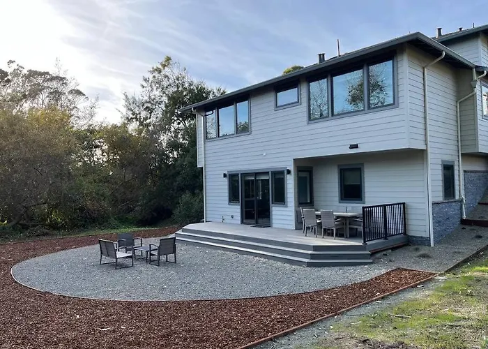Fabulous Beach Get Away - Brand New Beach House